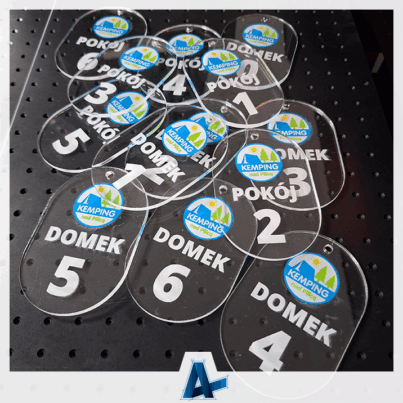 Breloki z nadrukiem uv dla Kempingu nad Pilicą