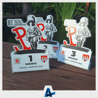 Statuetki dla Klubu Żołnierzy Rezerwy LOK w Warce