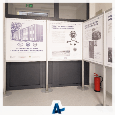 Realizacja tablic na wystawę w Zespole Szkół im. 1 Pułku Lotnictwa Myśliwskiego „Warszawa” w Warce